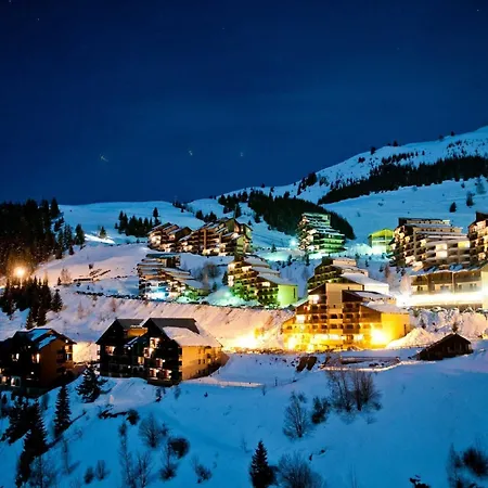 New By The Slopes In L'alpe D'huez Apartment *