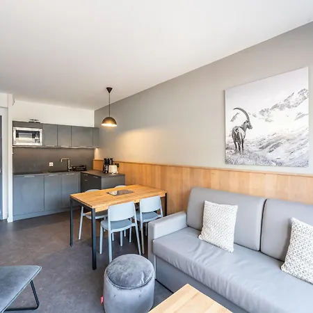 Apartment New By The Slopes In L'alpe D'huez *